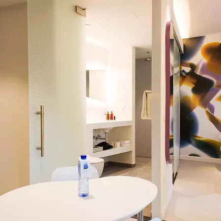 B-Aparthotel City West