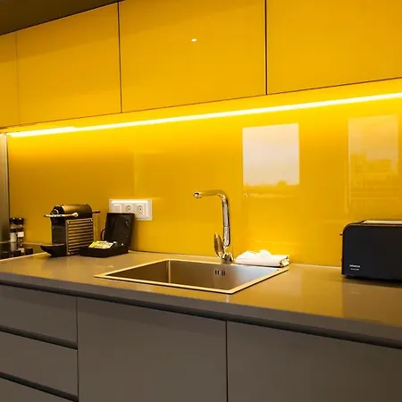 B-Aparthotel City West Apartahotel