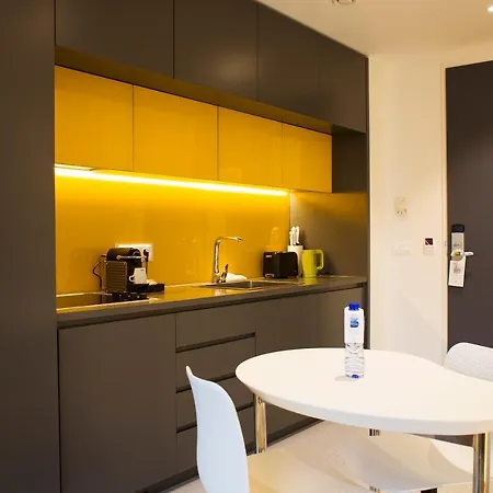 B-Aparthotel City West 3* Ámsterdam