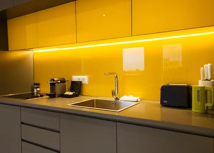 B-Aparthotel City West Apartahotel